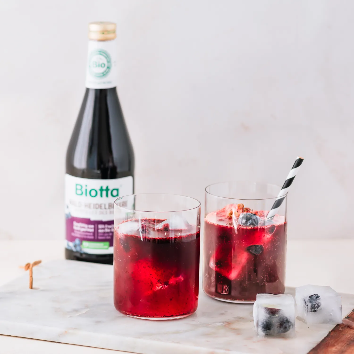 Biotta villimustikkamehu luomu 6 x 500 ml